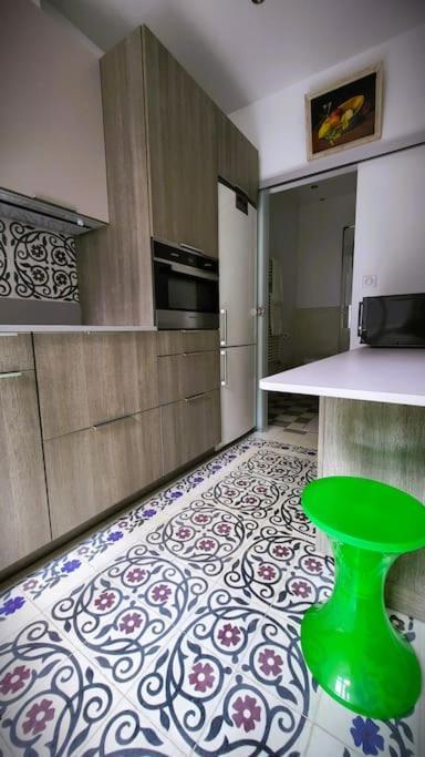 Appartement De La Bibliotheque เบอซองซง ภายนอก รูปภาพ
